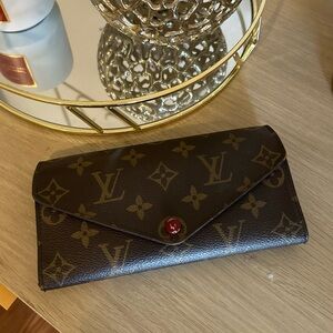 LOUIS VUITTON WALLET